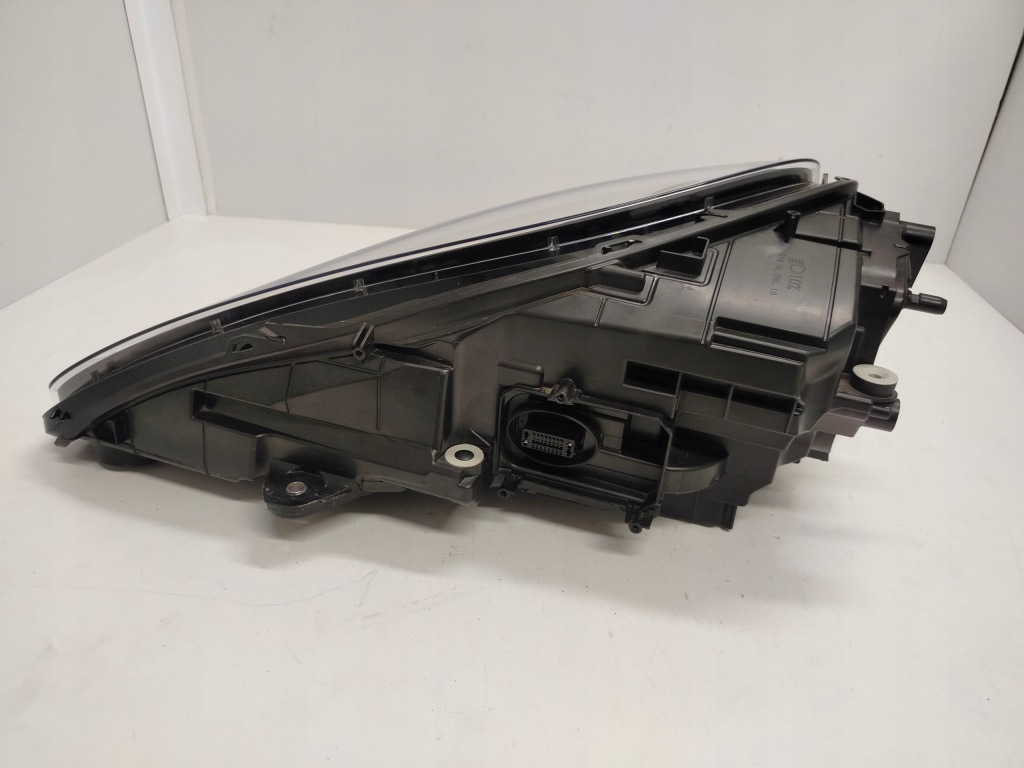 Porsche macan рестайлінг  full led excl ece rv фара правий ліва Оригінал