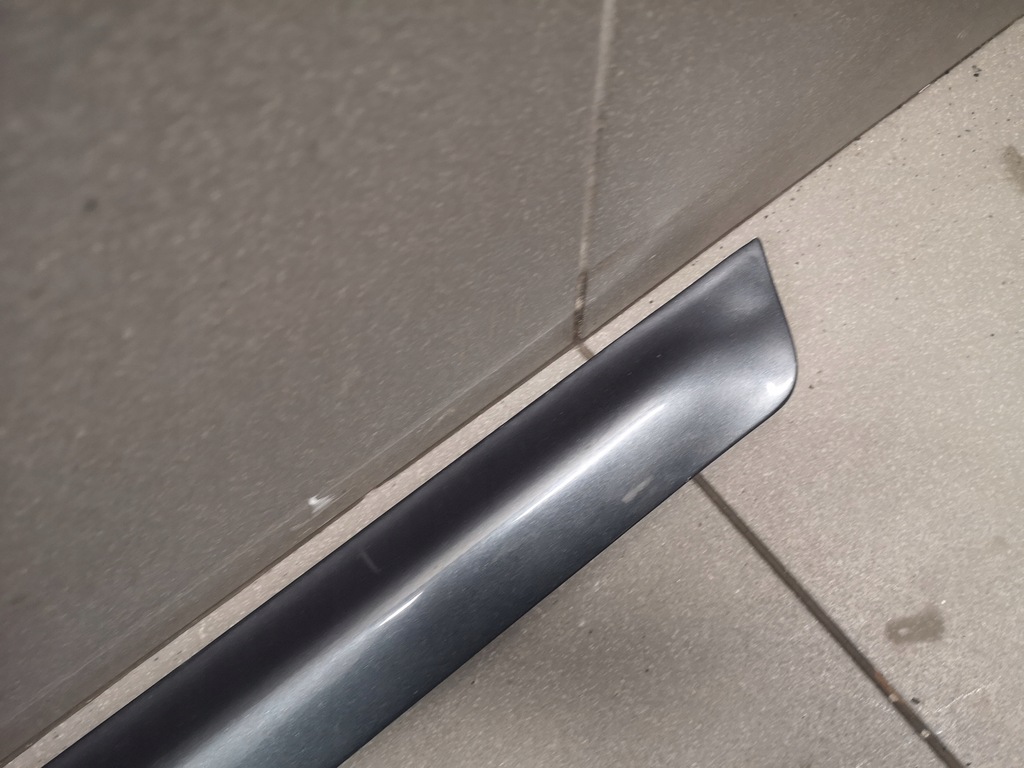 фото №5, Молдинг дверь левый задняя audi a6 c5 lift lx7z