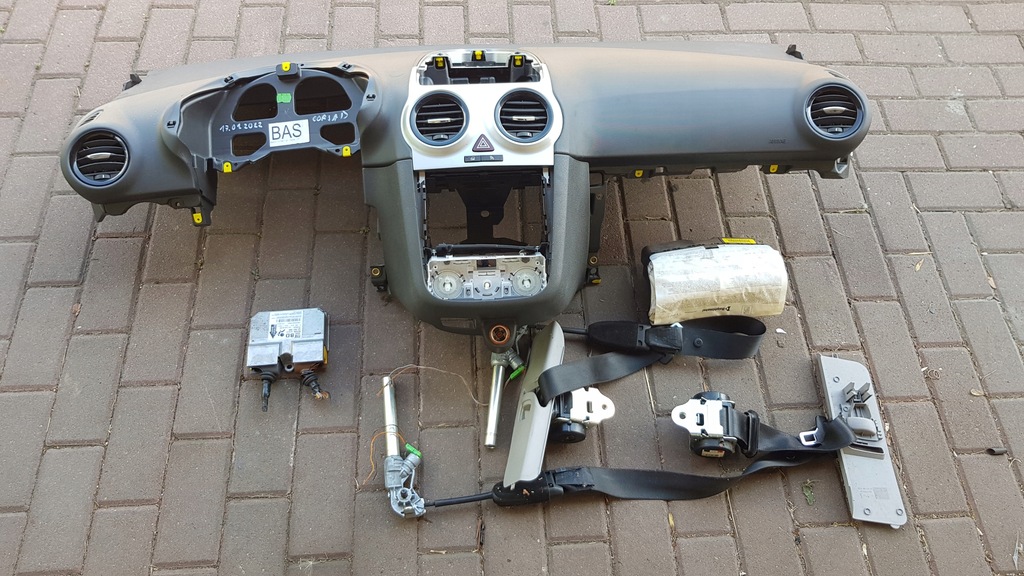 фото №1, Панель приладів приладова панель приладів opel corsa d