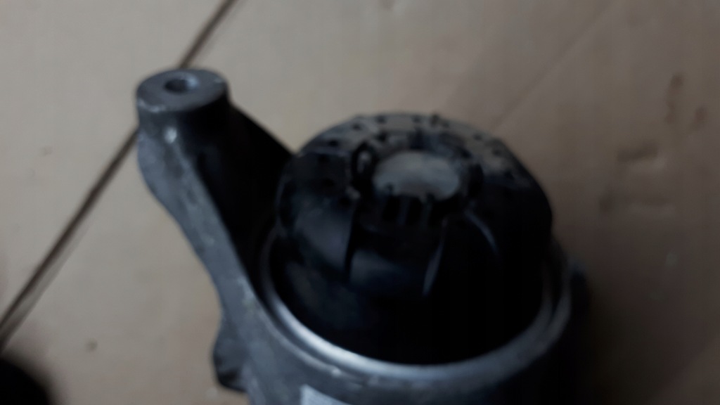 фото №7, A4 b9 lift подушка двигуна 2.0 tfsi a5 8w