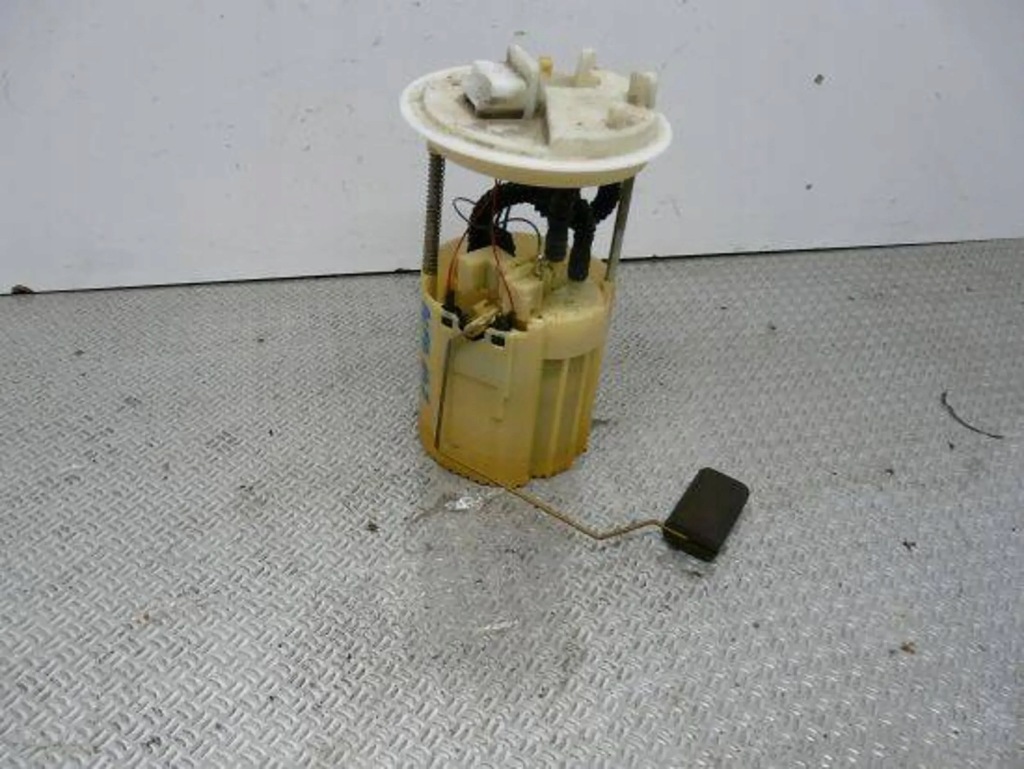 фото №2, Насос пального датчик alfa romeo 147 2.0 b