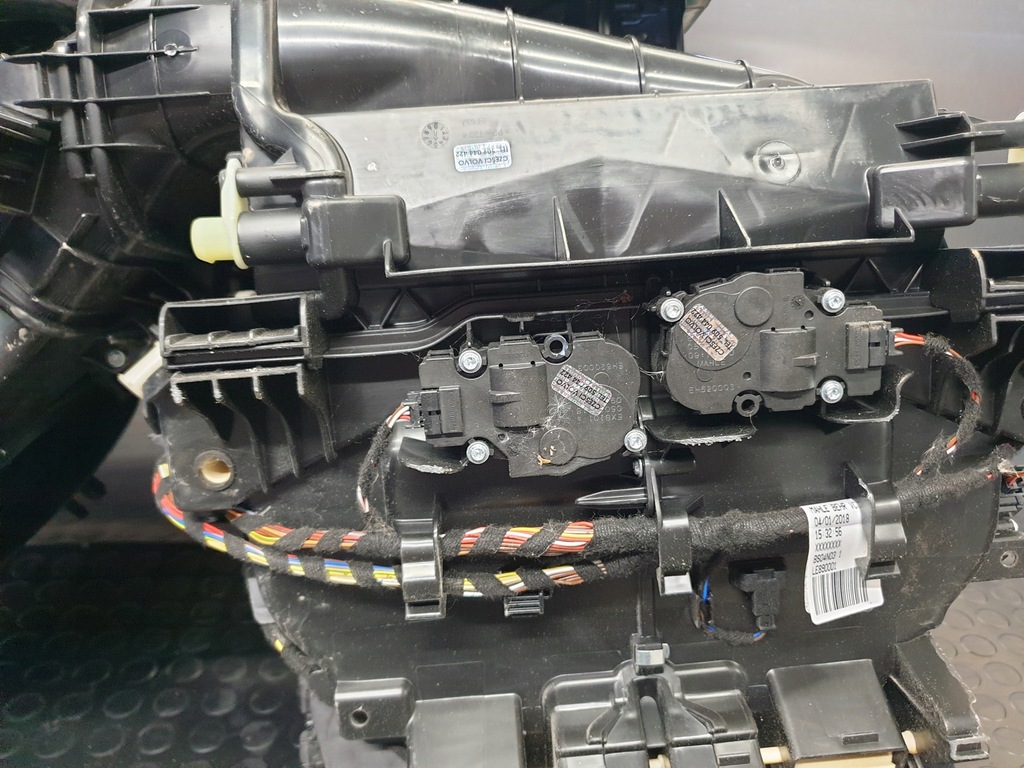 фото №5, Volvo s60 iii s90 v60 v90 xc60 ii xc90 отопитель