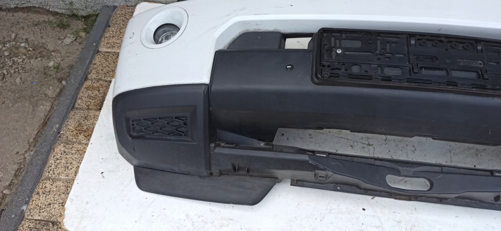 фото №10, Land rover discovery l319 iv 2009- бампер перед pdc омыватель ah22-17f775-ac