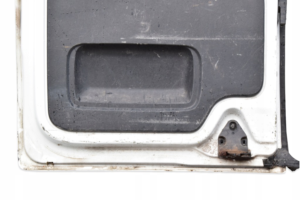 Дверь правый задний  opel vivaro b 2014-2019 код лакокрасочного покрытия: casablanca 474 Доставка