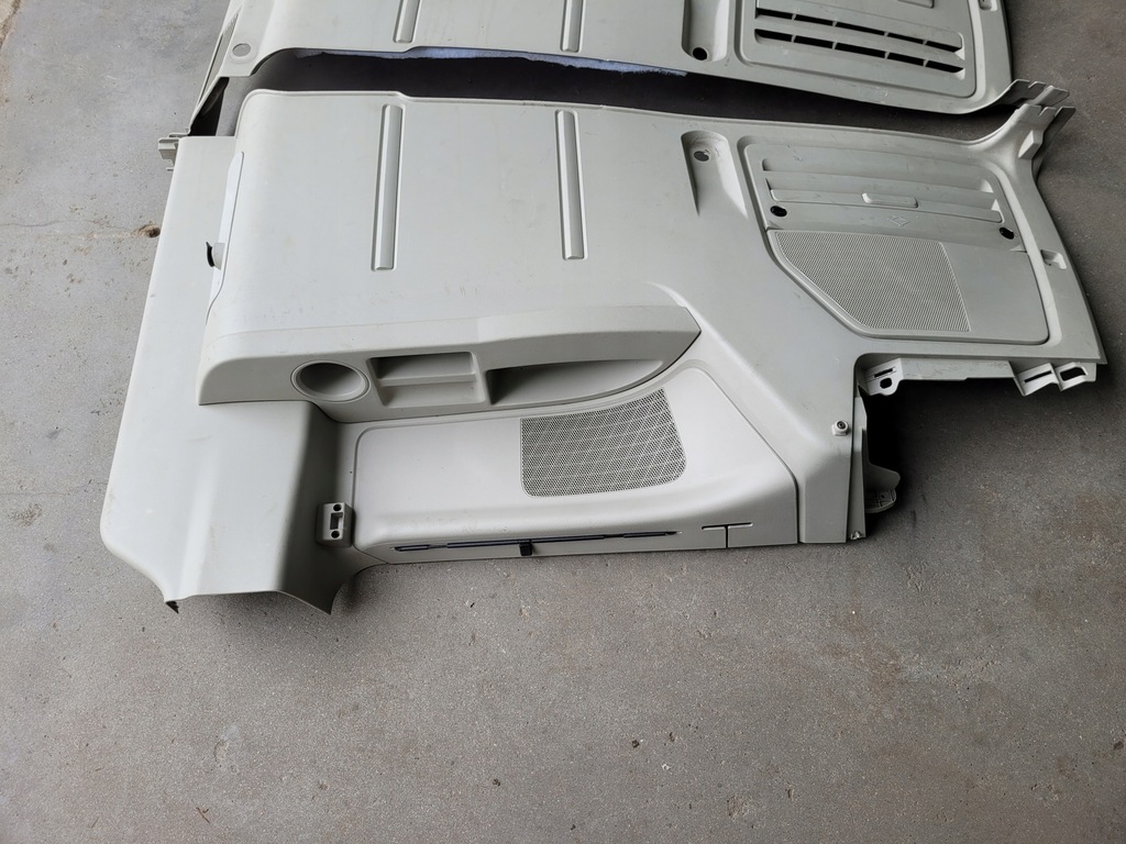 фото №9, Обшивка багажника задняя левый правый grand voyager v 08