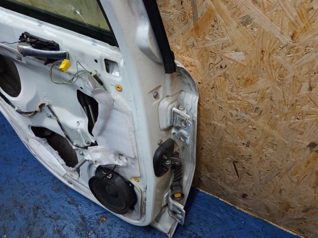 фото №5, Дверь левый задняя lift alfa romeo 147 белый