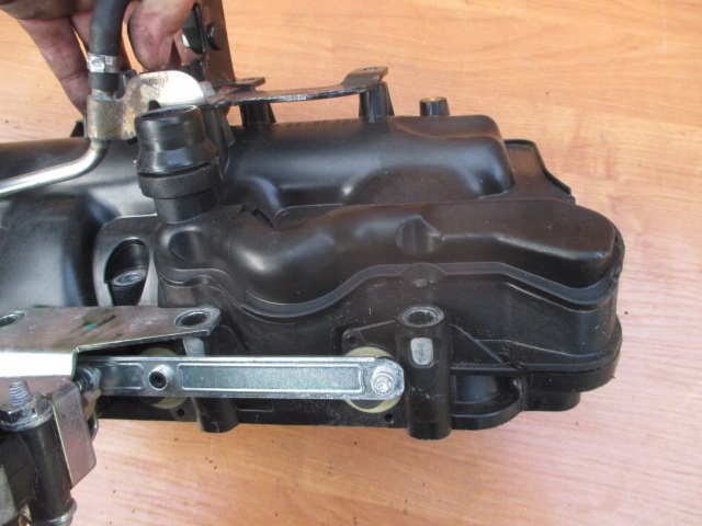 фото №9, Opel insignia astra j zafira c 2.0 cdti колектор всмоктуючий 55571993 кришки lux