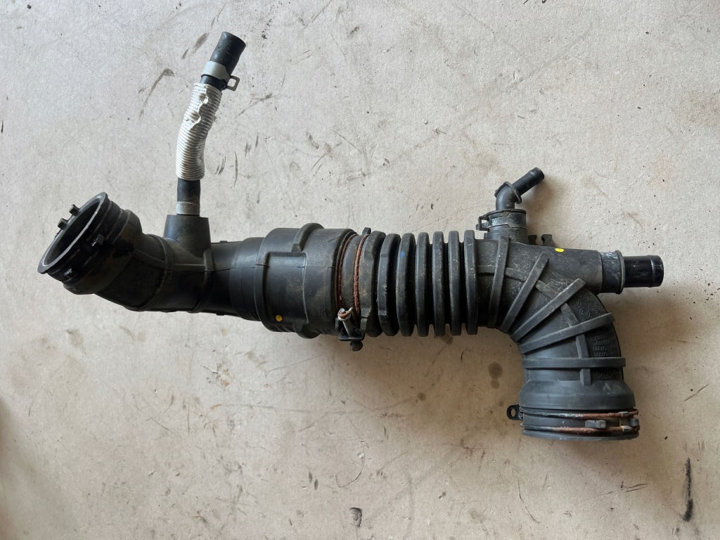фото №1, Hyundai i20 iii 20-23 1.0 t-gdi труба wąż шланг впуску повітря