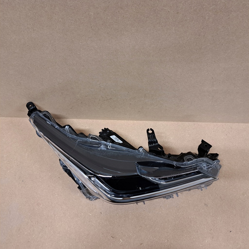 фото №9, Toyota corolla e21 sedan лампа фара full led правый europa