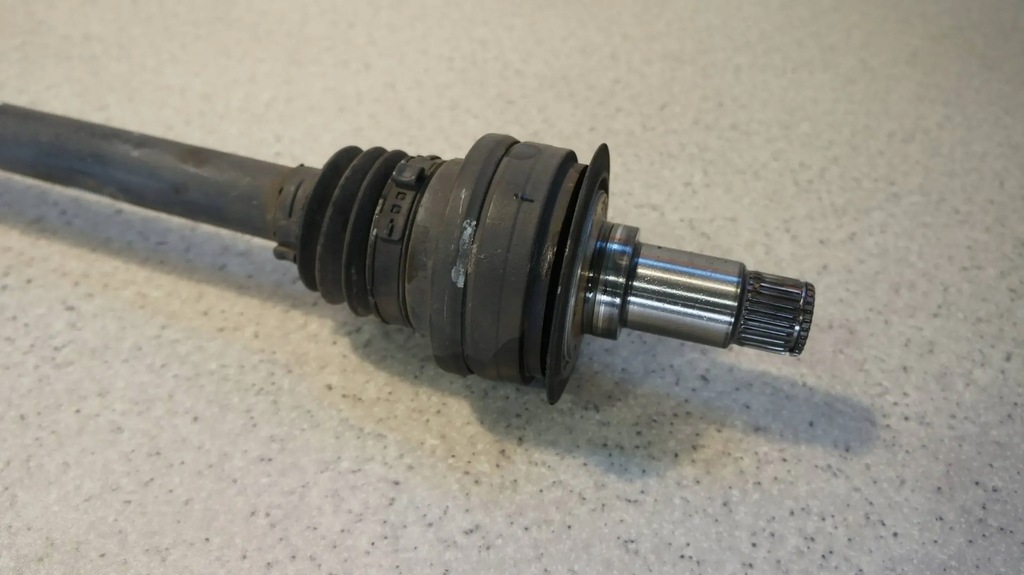 фото №2, Привідний вал ліва лівий задня задня mercedes slk w172 r172 1.8 cgi