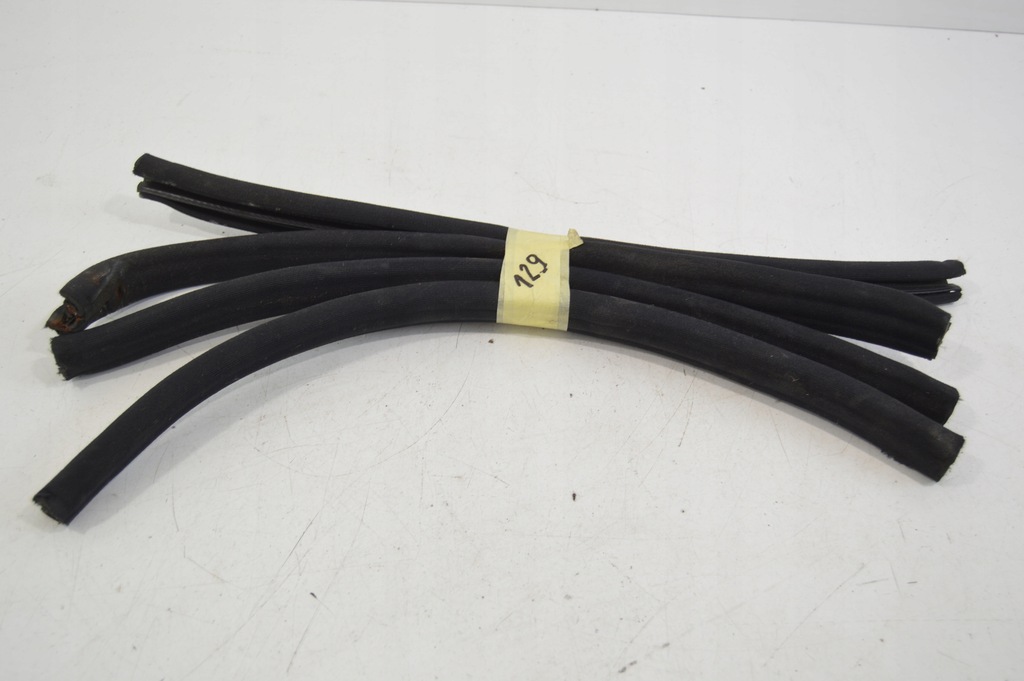 фото №1, Прокладка уплотнители кромка ниша дверь mercedes r129 sl 1296970151