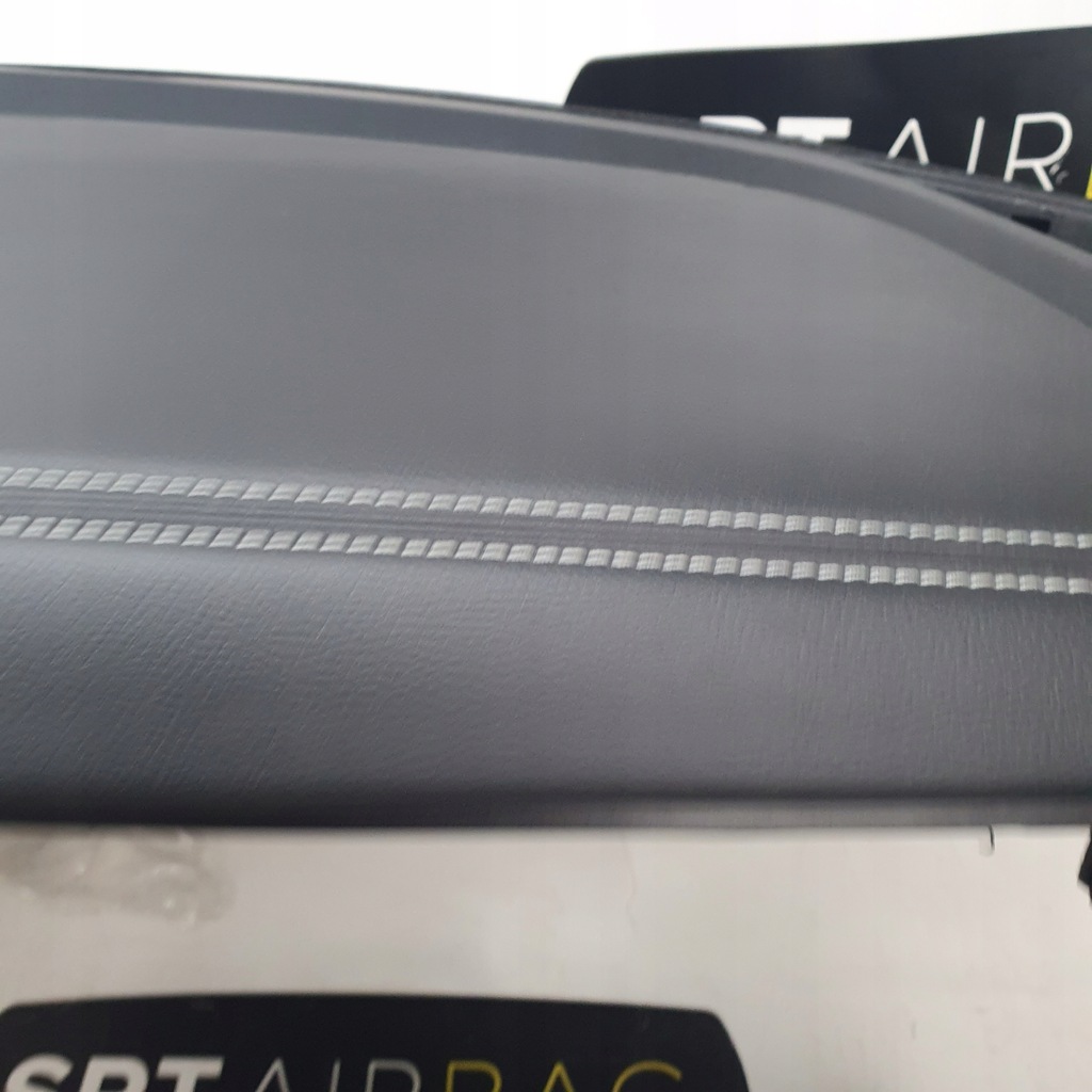 фото №6, Dodge ram iv 4 приборная панель консоль подушки безопасности ремни подушка безопасности серая нитка