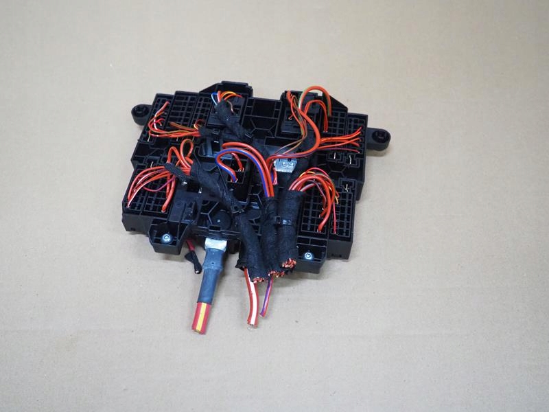 фото №3, Коробка корпус предохранителей mercedes eqb x243