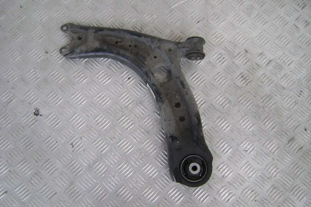 фото №1, Vw t-roc - важіль лівий