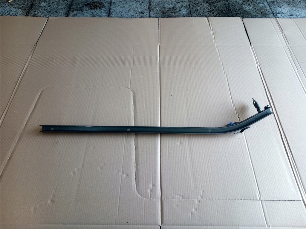 фото №1, Направляющая дверь левых верхний trafic iii