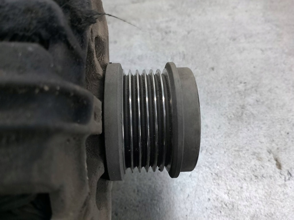 фото №6, Генератор mazda 5 ii 10- av6n-10300-gc 30659390 tg15c18 2612673b 1.6