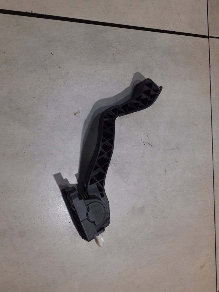 фото №1, Citroen c3 i 1.4 16v потенциометр газа 9644093480 0280752240