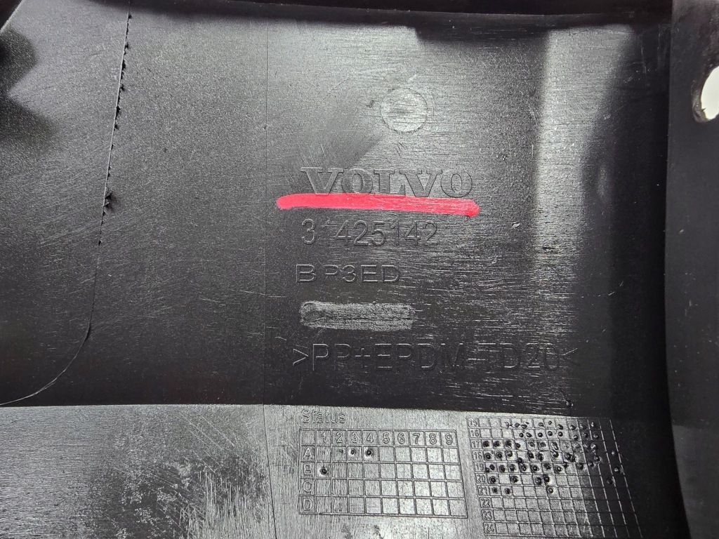 фото №11, Спойлер накладка накладка-спойлер dół бампера do volvo v90 s90 ii r-design 16-19 przó