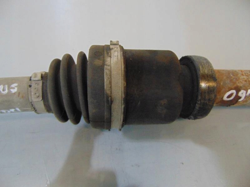 Приводной вал правая шрус  ford focus mk2 1.8 tdci Оригинал