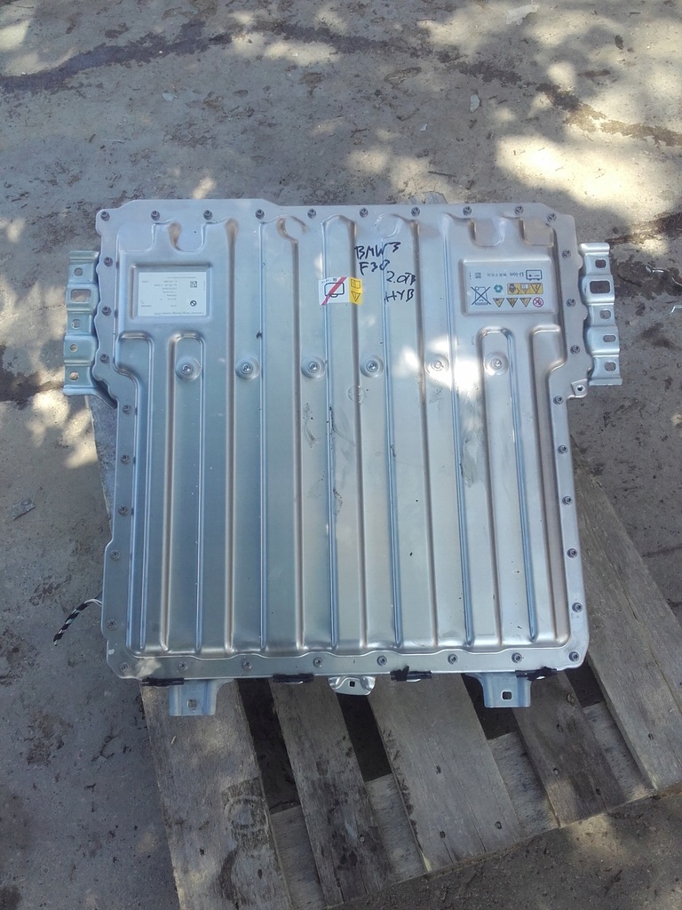 фото №1, Bmw 3 f30 330e акумулятор акумулятори 9494488