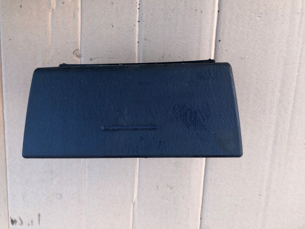 фото №1, Пепельница передняя mitsubishi carisma 99-04