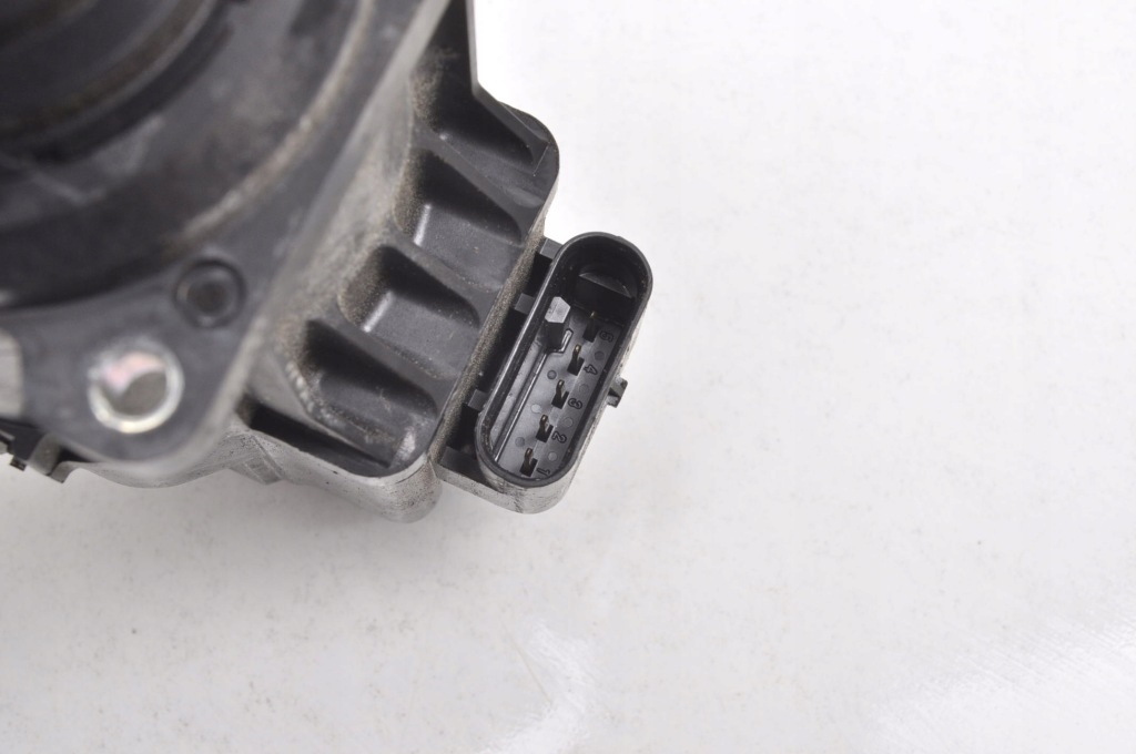 Bmw f10 f11 f20 f23 f30 f31 2.0 блок управления регулятор турбины p0 49477-19940 Недорого