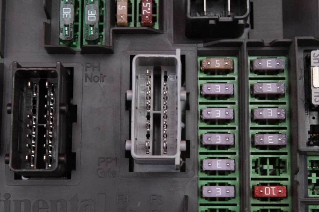 фото №5, Коробка предохранителей bsi 9665547580 peugeot 508 1 i 2.0 hdi 163 km 10-14