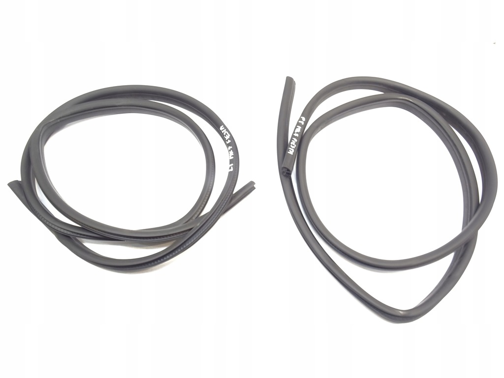 фото №1, Прокладка кузов двері задня ford fiesta mk7 08-