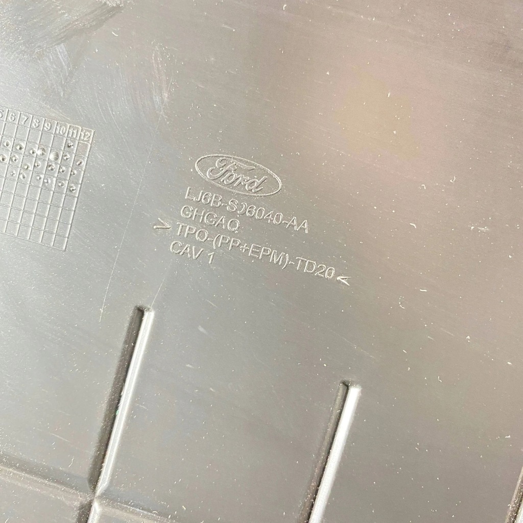 фото №10, Ford escape iv 2022 кришка бардачка панелі приладової панелі