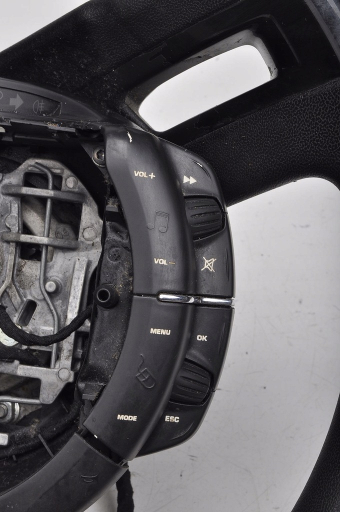 фото №9, Citroen c4 picasso i воздуховод пластиковая