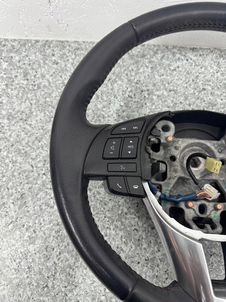 фото №15, Воздуховод кожа кожаный мультифункция mazda 3 bm 2013-2017