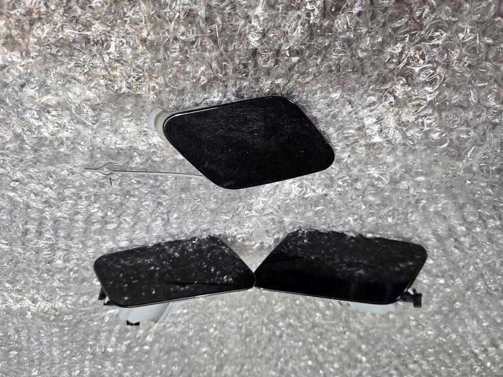 фото №1, Audi a3 8y0 заглушка розпилювача ліва права