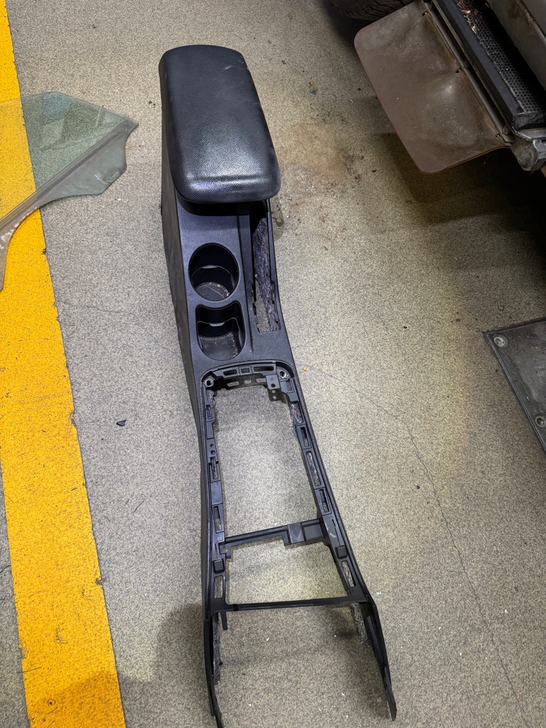 фото №1, Туннель средний подлокотник kia ceed 2006-2012