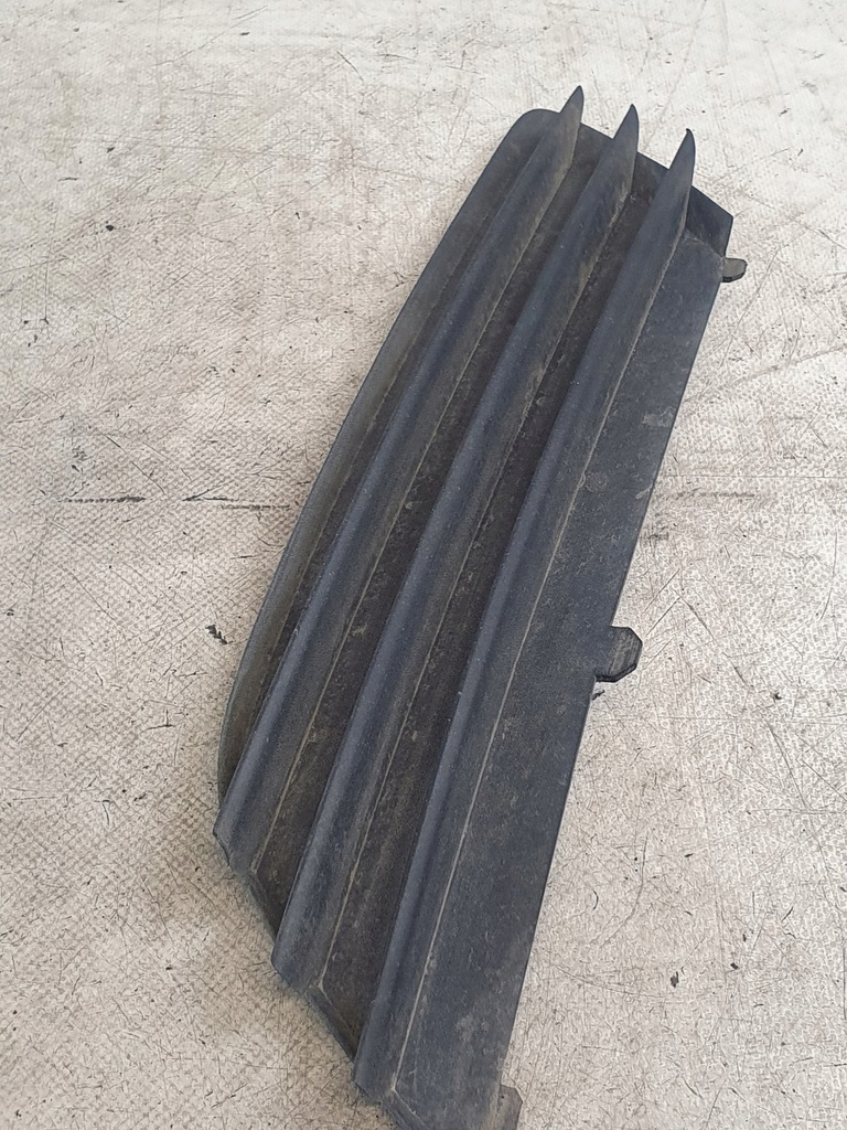 фото №11, Решётка бампера левый перед 13117250 375768702 opel astra h 04r.