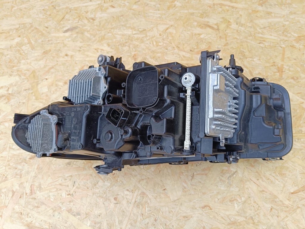 фото №9, Комплектна лампа передня перед права bmw g30 g31 lift lci laser 5a388d6 23r