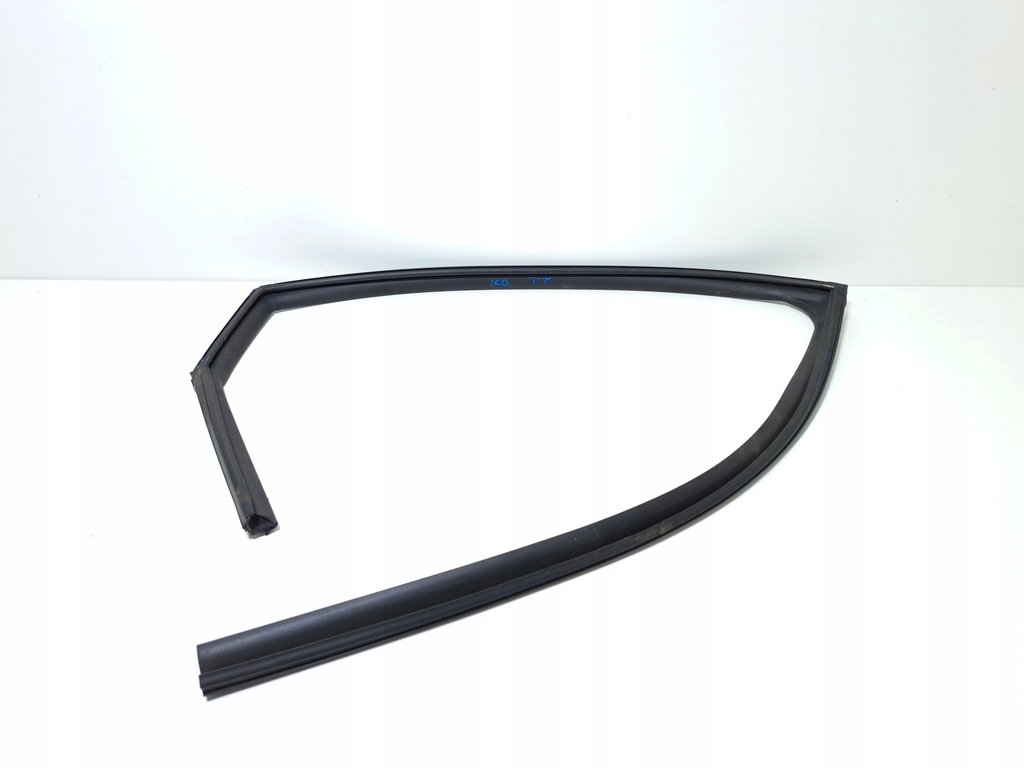 фото №1, Hyundai kona i прокладка двері скло задня задня права