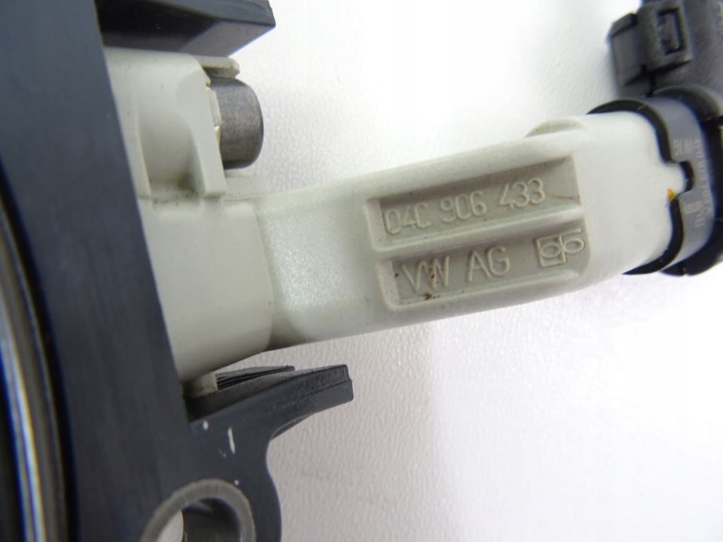 фото №8, Vw t-roc 1.0 tsi сальник вала 04c103173e