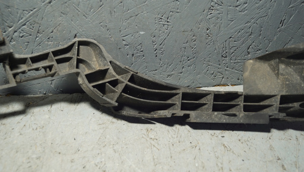 фото №7, Направляющая лампы левый перед opel zafira c 13300782