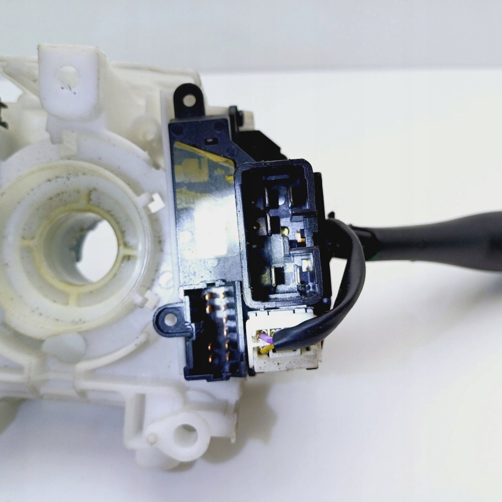 Перемикач  перемикач підрульовий  mitsubishi space star mr368915 nr1036 Київ