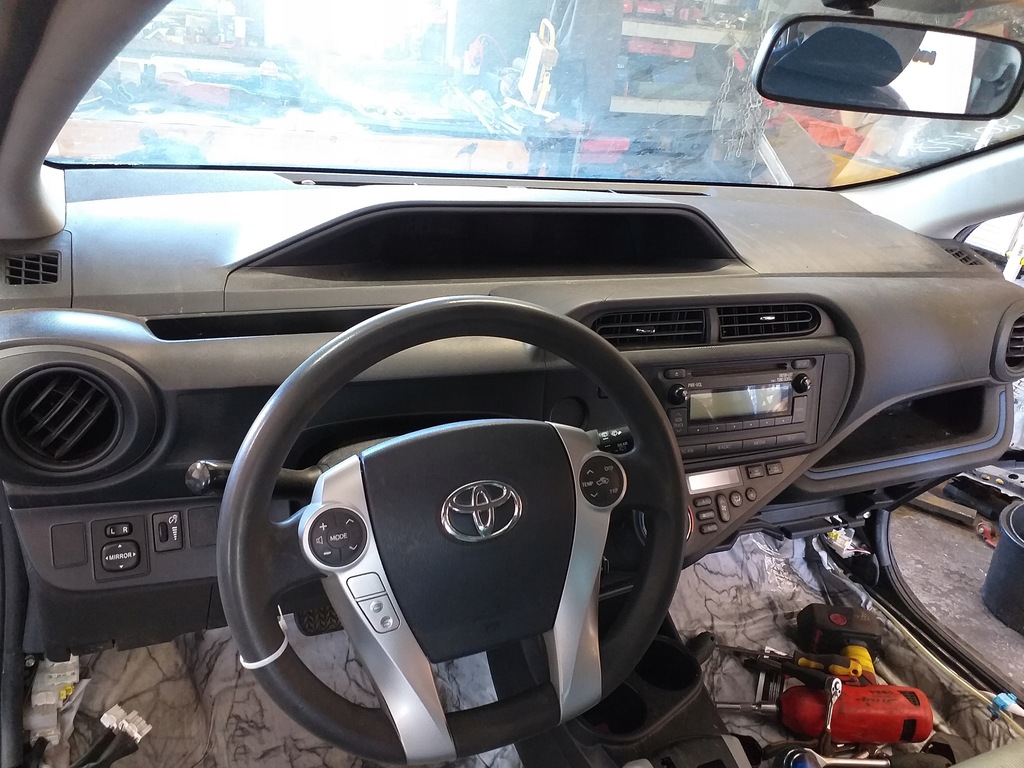 фото №5, Toyota prius c aqua каркас кронштейн панелі