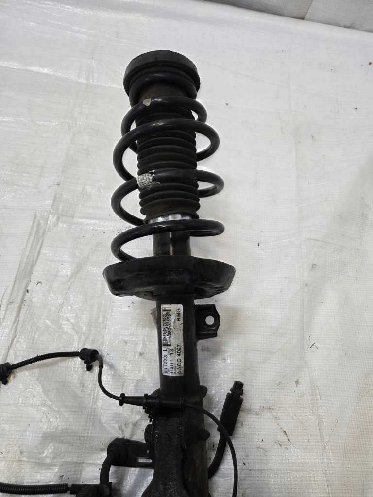 Амортизаторна стійка поворотний кулак ліва перед амортизатор opel astra iv j 1,4t 13354027 Зі Шроту