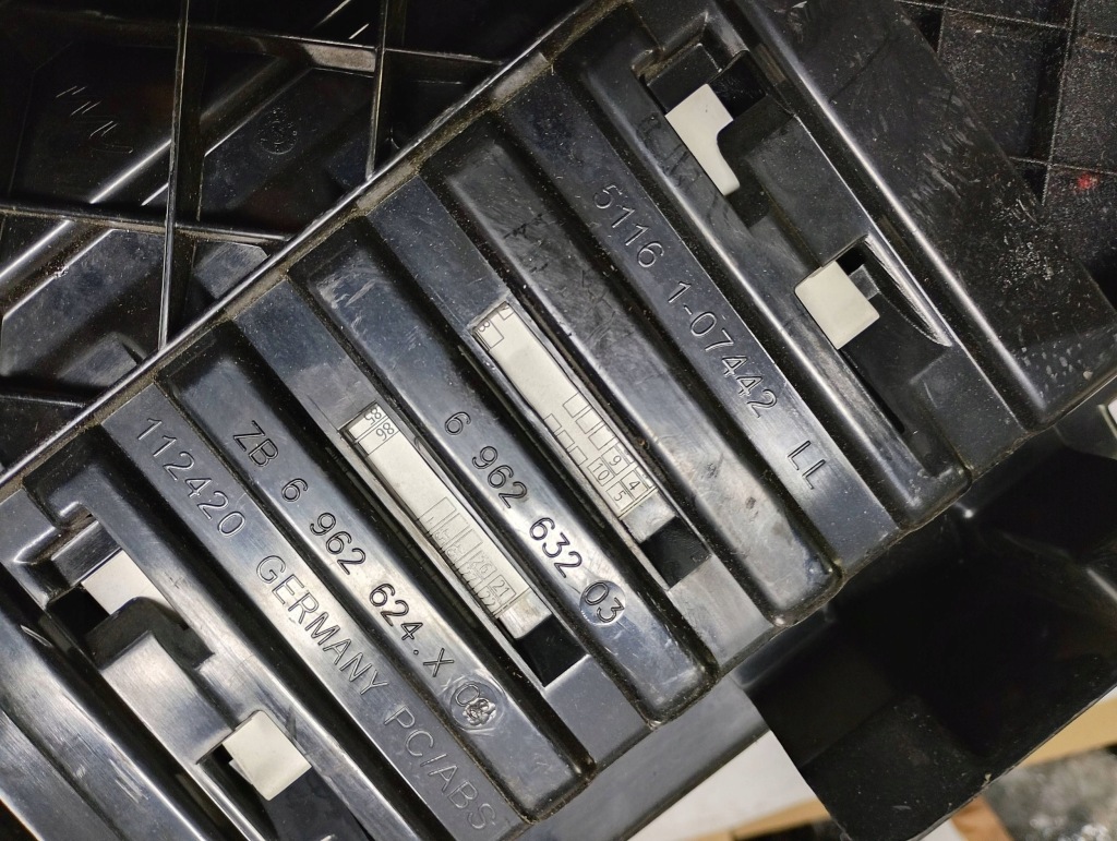 фото №11, Bmw бардачок пассажира 6962632 europa