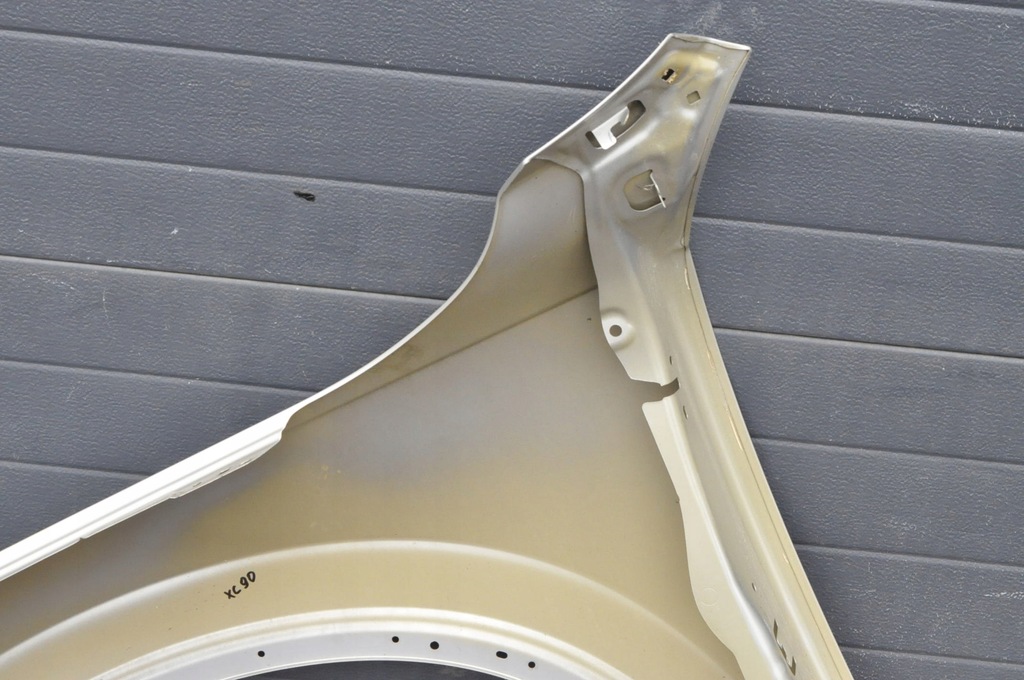 фото №10, Volvo xc90 ii крыло правый перед передний 719