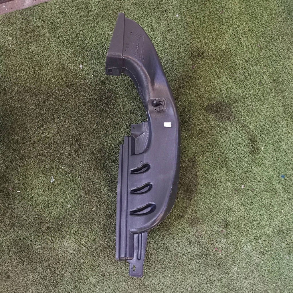 фото №1, Tesla model y труба патрубок канал повітря 1643590-00-a