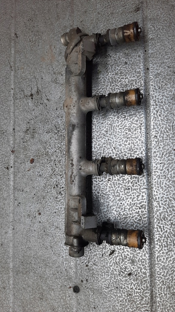 фото №1, Молдинг впрыскная opel vectra c 2.2b 02r