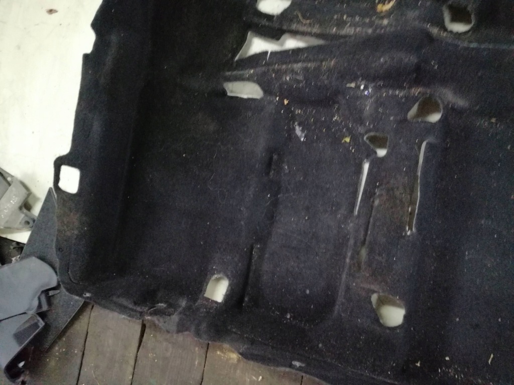 Коврик обшивка напольная toyota auris 2 2 универсал e180 2015 в Украине