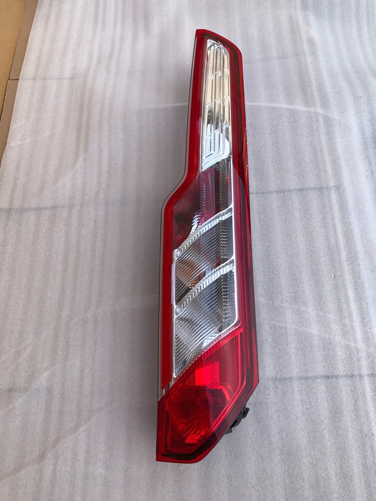 фото №1, Ford transit custom лампа задняя правая ładna fv