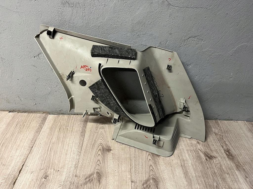 фото №2, Ford ecosport рамка стекло багажника левая