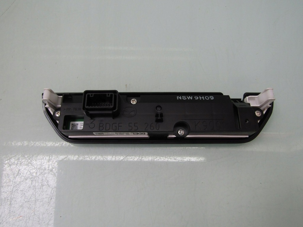 фото №3, Mazda 3 bp iv 20r дисплей замки ремней панель