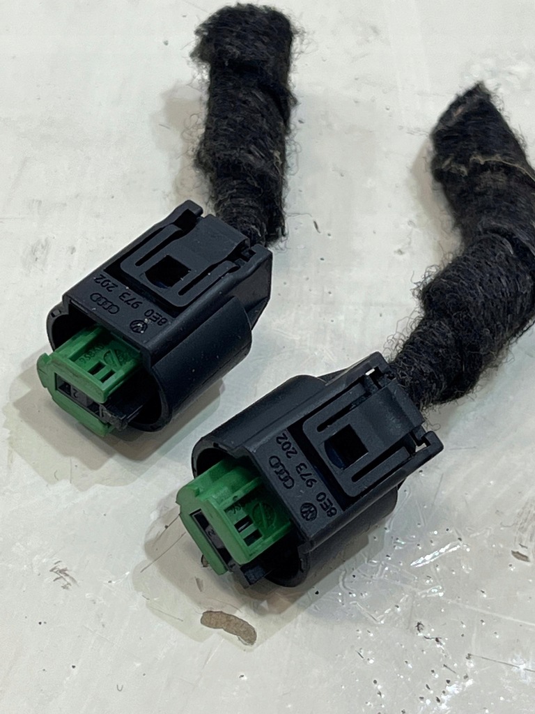 фото №1, Колодка штекер audi a3 8v 8e0973202